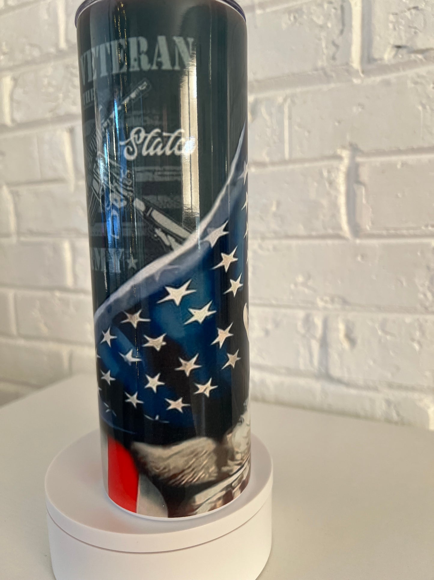 20 oz Tumbler Proud Veteran of US Army
